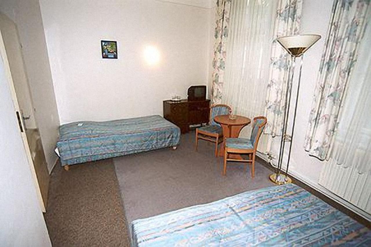 Hostel Junior プラハ エクステリア 写真